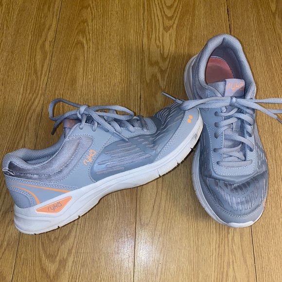 Ryka sneakers in excellent condition! - Picture 2 of 2